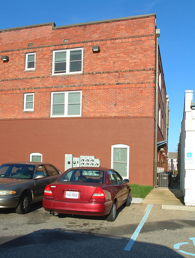 The Lofts at Jefferson in Newport News, VA - Building Photo - Building Photo