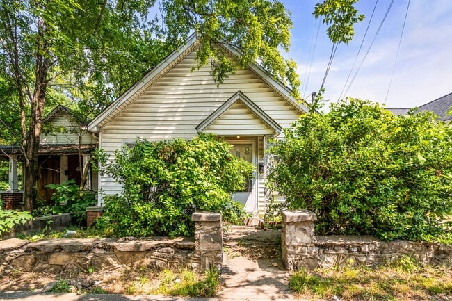 property at 1806 Meharry Blvd