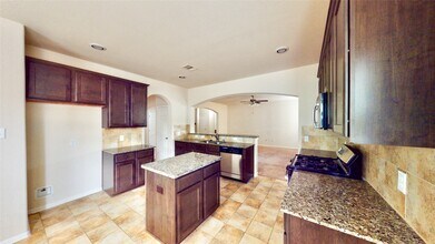 6351 Wilshire Ridge in Houston, TX - Building Photo - Building Photo