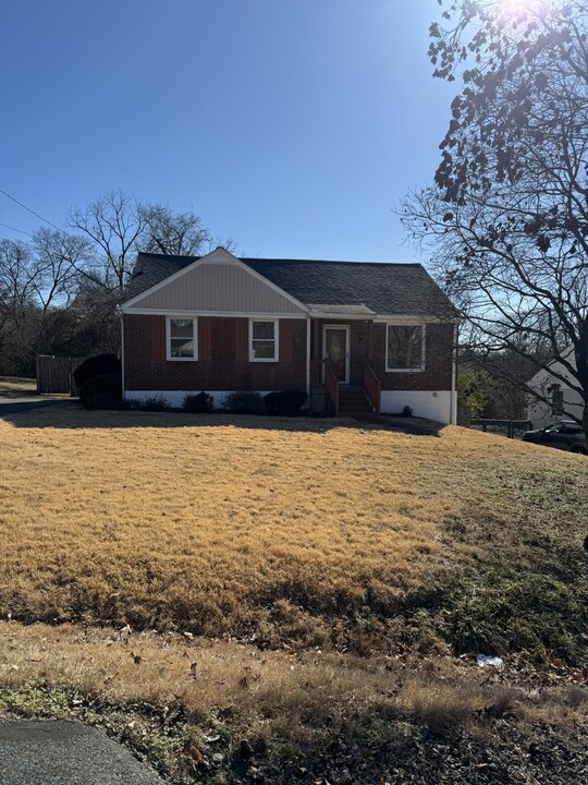 1918 Moran Ave in Nashville, TN - Building Photo