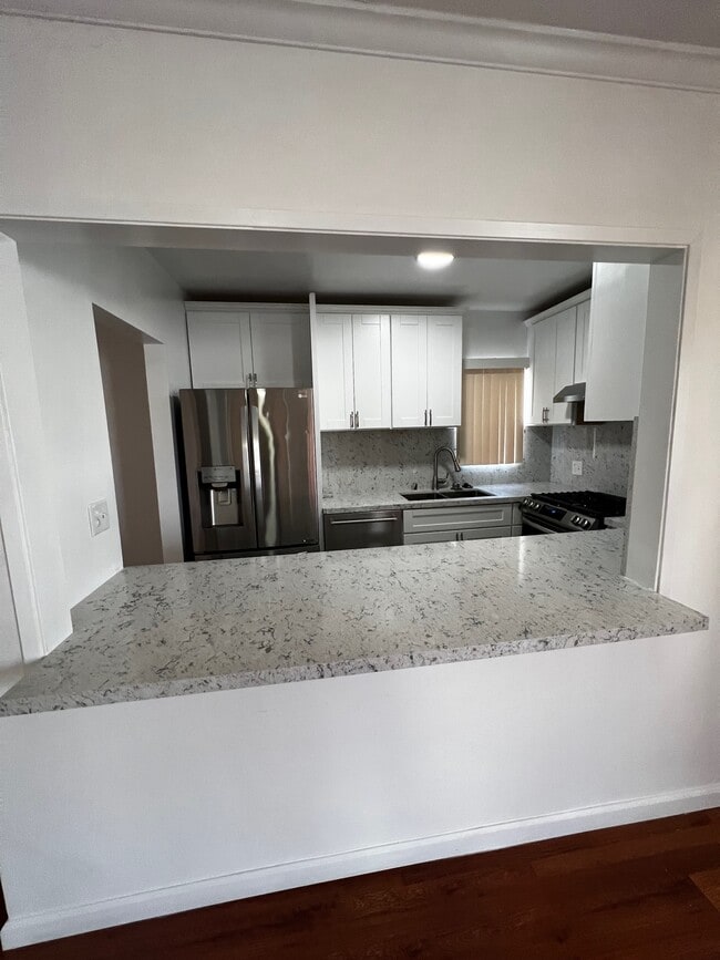 4412-4412 Prospect Ave in Los Angeles, CA - Building Photo - Building Photo