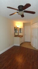9999 Summerbreeze Dr, Unit 1007 in Sunrise, FL - Building Photo - Building Photo