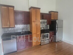 1156 S Brook St in Louisville, KY - Foto de edificio - Building Photo