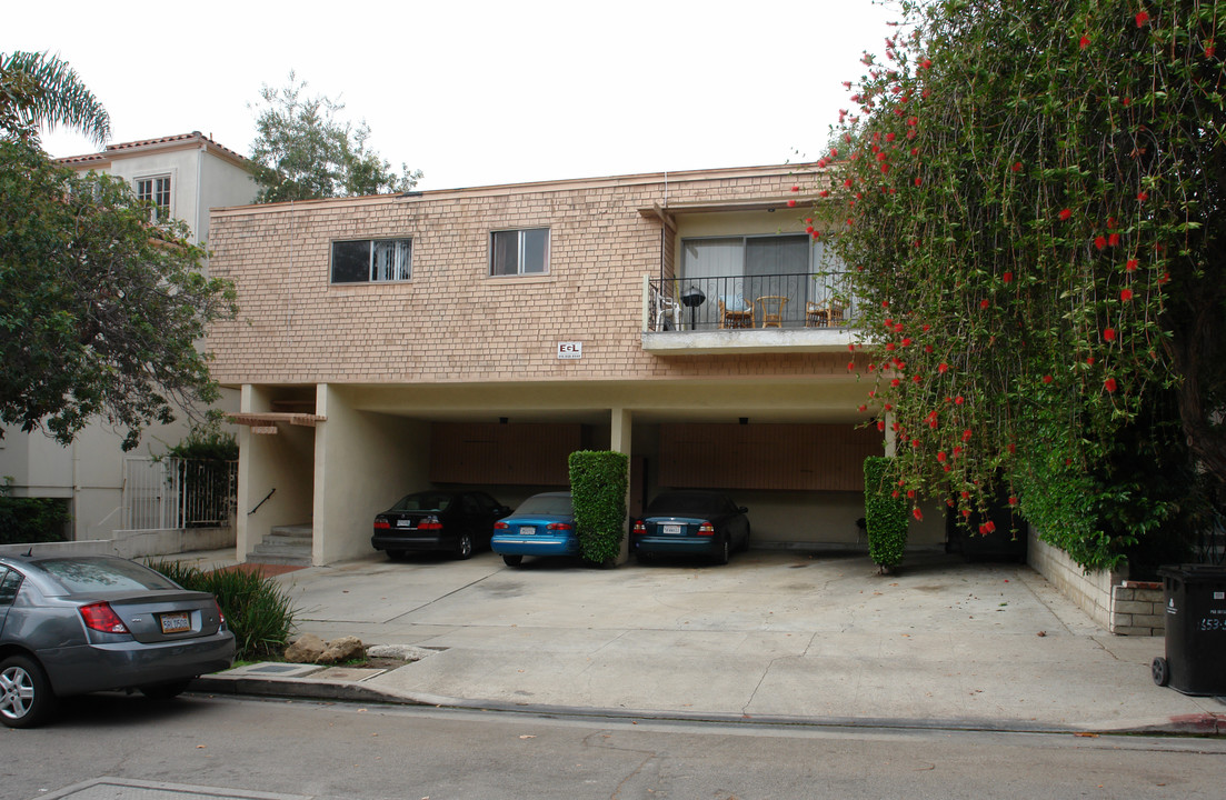 1657 Malcolm Ave in Los Angeles, CA - Building Photo