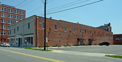 The Lofts on James in Goldsboro, NC - Foto de edificio - Building Photo