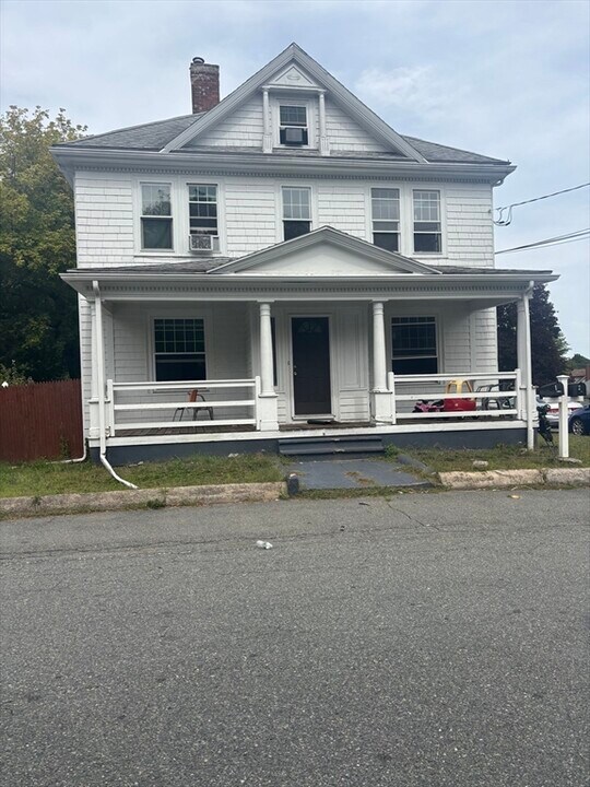 58 Standish St in Brockton, MA - Building Photo