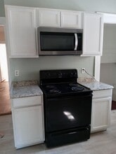 1019 Birch St in Macon, GA - Building Photo - Building Photo