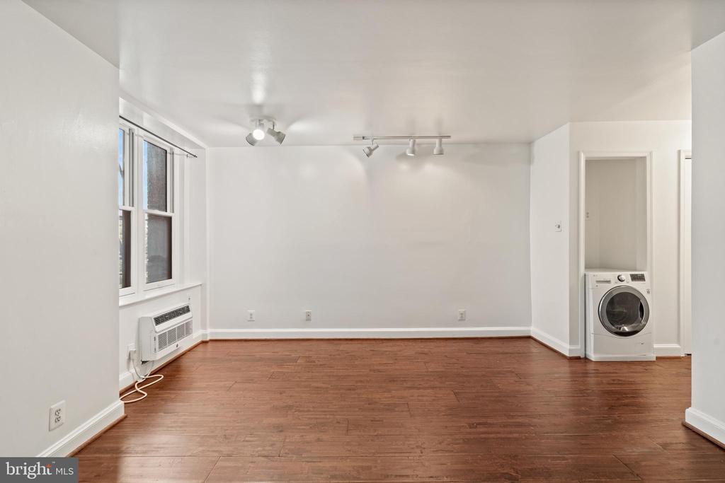 1316 New Hampshire Ave NW in Washington, DC - Building Photo