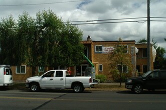 3301 N Proctor St in Tacoma, WA - Foto de edificio - Building Photo