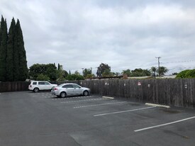 8602 Chapman Ave in Garden Grove, CA - Building Photo