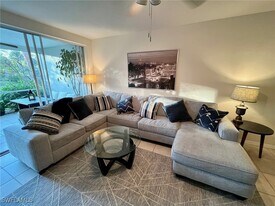 6813 Satinleaf Rd S in Naples, FL - Building Photo