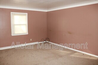 26601 Lakeshore Blvd in Euclid, OH - Building Photo - Building Photo