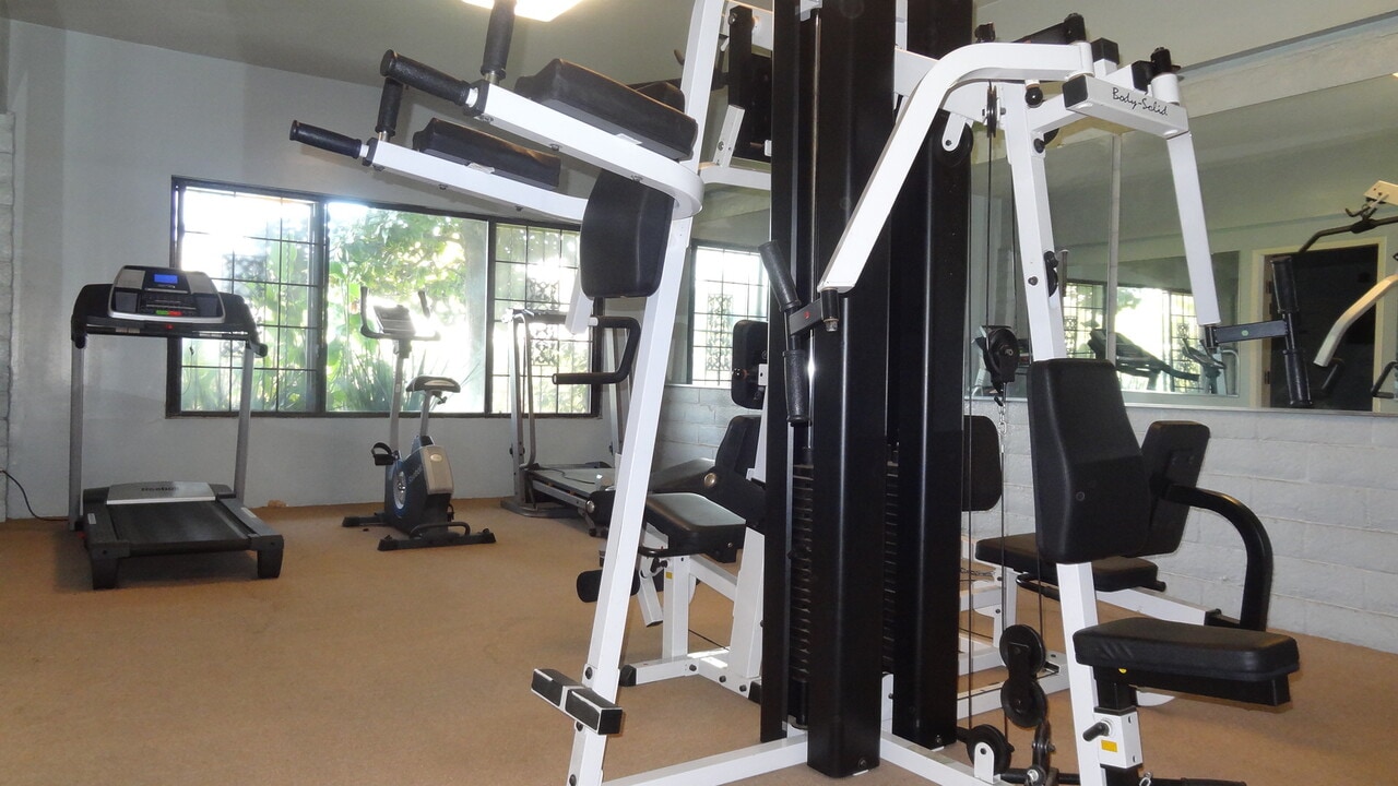 Cedar Park Apartments in Alhambra, CA - Foto de edificio