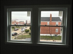3733 Bonview Ave, Unit 2 in Baltimore, MD - Foto de edificio - Building Photo