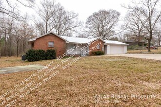 8152 Hopewell Rd in Bessemer, AL - Building Photo - Building Photo