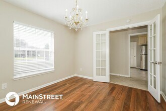 3738 Woodbriar Dr in Orange Park, FL - Foto de edificio - Building Photo