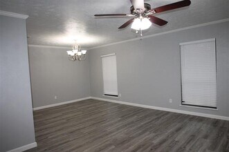 961 Mossvine Dr in Plano, TX - Building Photo - Building Photo