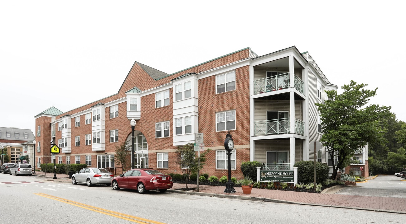 Selborne House of Laurel, 62+ Senior Living in Laurel, MD - Building Photo