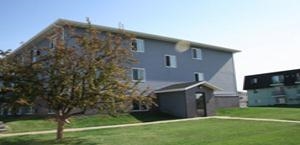 Belsley Terrace I & II in Moorhead, MN - Building Photo