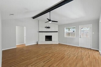 8609 Main St in North Richland Hills, TX - Building Photo - Building Photo