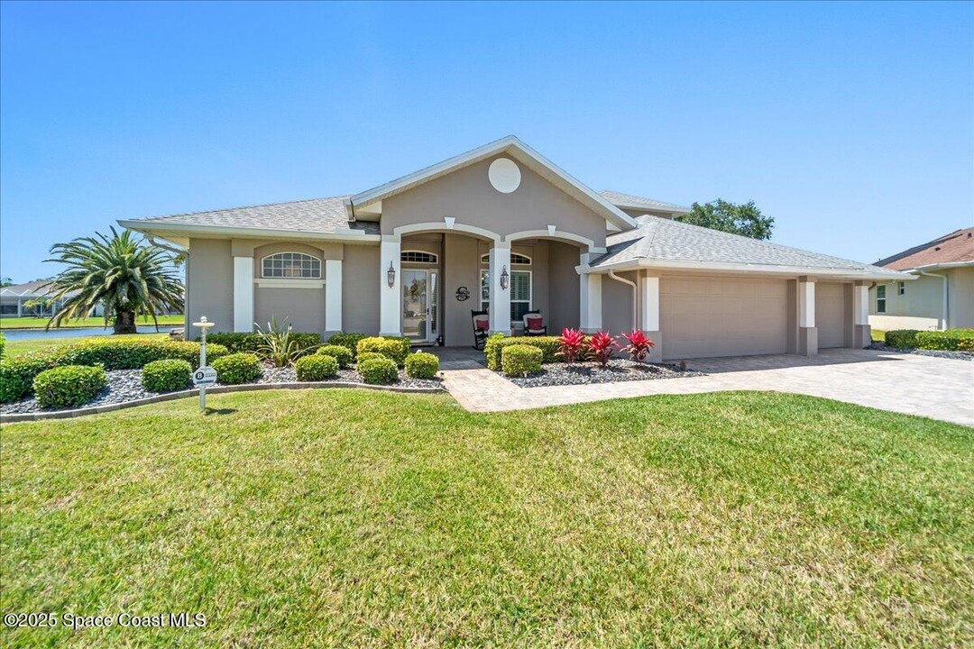 933 Cormorant Ct in Rockledge, FL - Building Photo