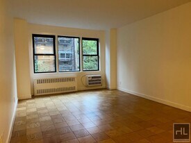 EAST 36 STREET in New York, NY - Building Photo