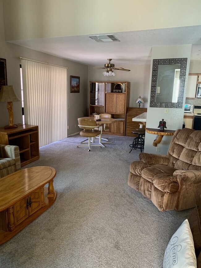 1964 Las Palmas Ln in Laughlin, NV - Building Photo - Building Photo
