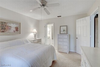 5875 Cobblestone Ln in Naples, FL - Building Photo - Building Photo