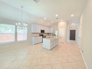 17602 Haywood Oaks Dr in Houston, TX - Building Photo - Building Photo