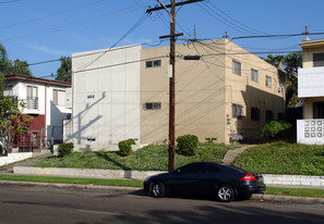 715 W Hyde Park Blvd Apartments