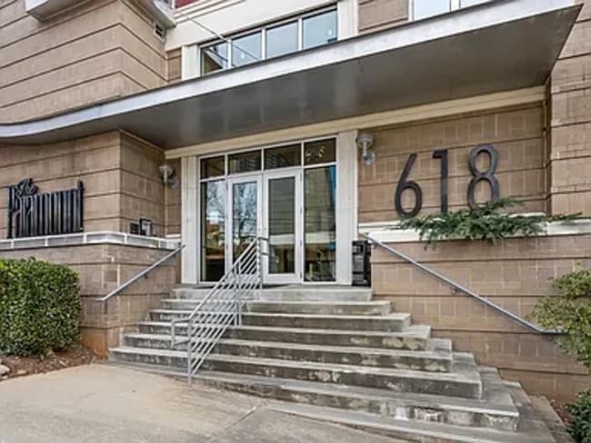 property at 618 N Boylan Ave