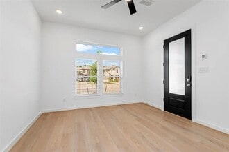 8294 Boundary Waters Dr in Porter, TX - Building Photo - Building Photo