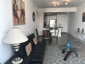 185 SE 14th Terrace-Unit -802 in Miami, FL - Building Photo - Building Photo