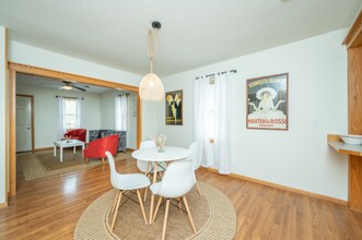 1708 SE 1st St in Des Moines, IA - Building Photo - Building Photo