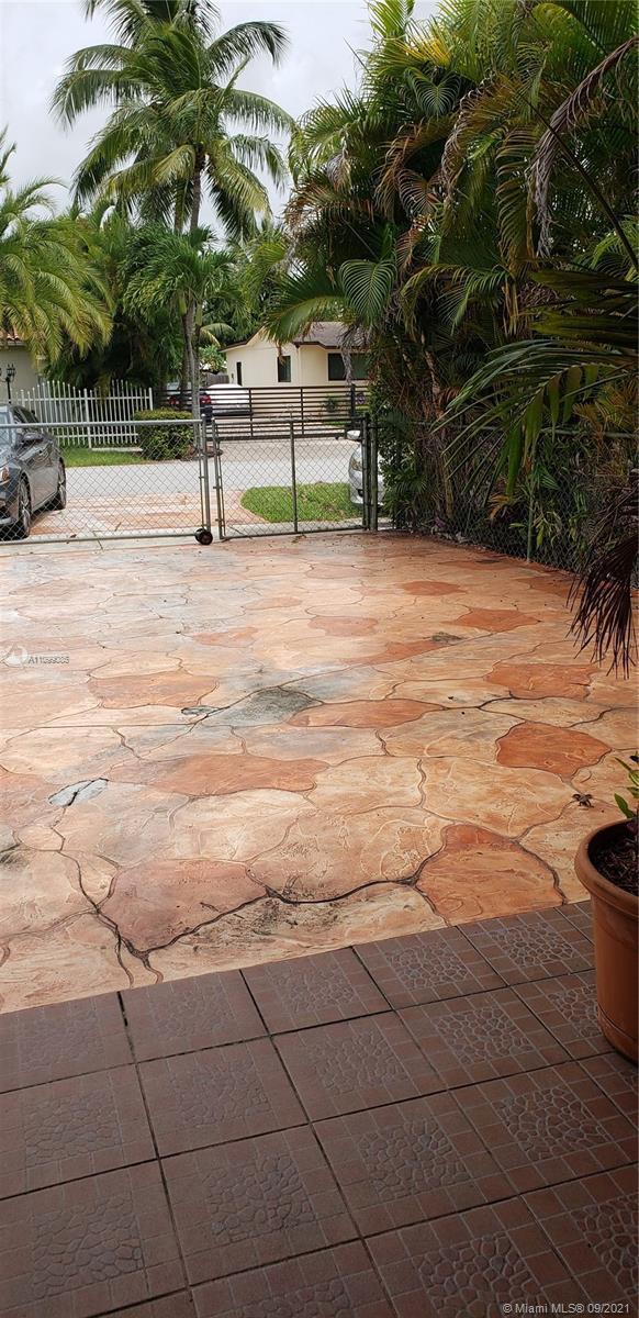 11530 SW 183rd St-Unit -2 in Miami, FL - Building Photo - Building Photo