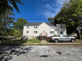 381 Liberty St, Unit 101 in Sharon, PA - Building Photo