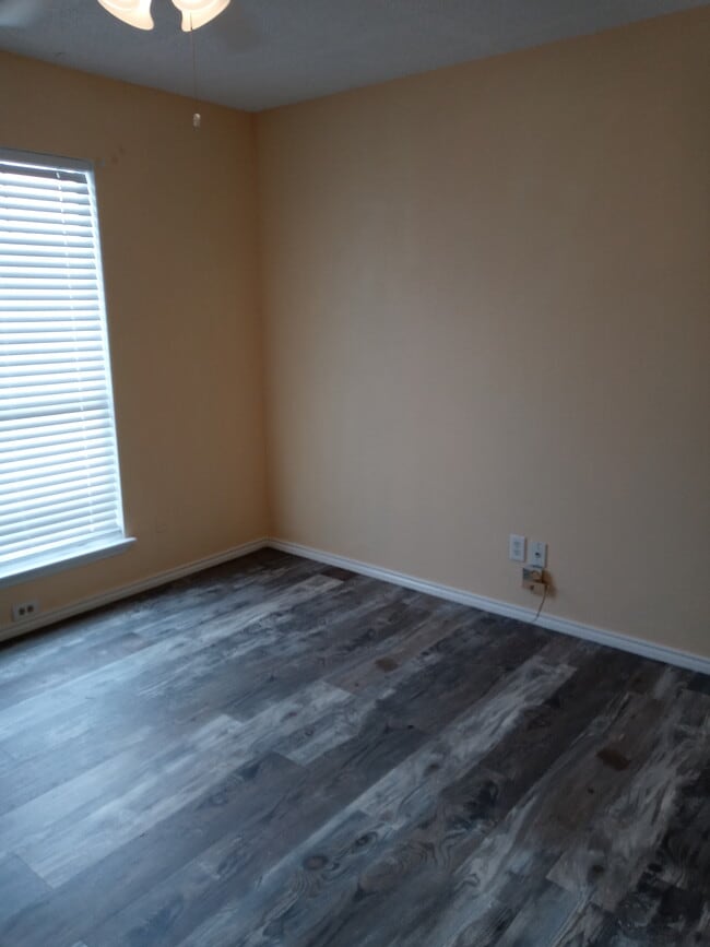 6702 Everhart Rd, Unit A 107 in Corpus Christi, TX - Building Photo - Building Photo