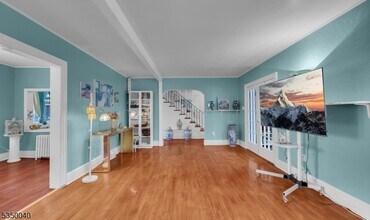40 Fairway Dr in West Orange, NJ - Building Photo - Building Photo