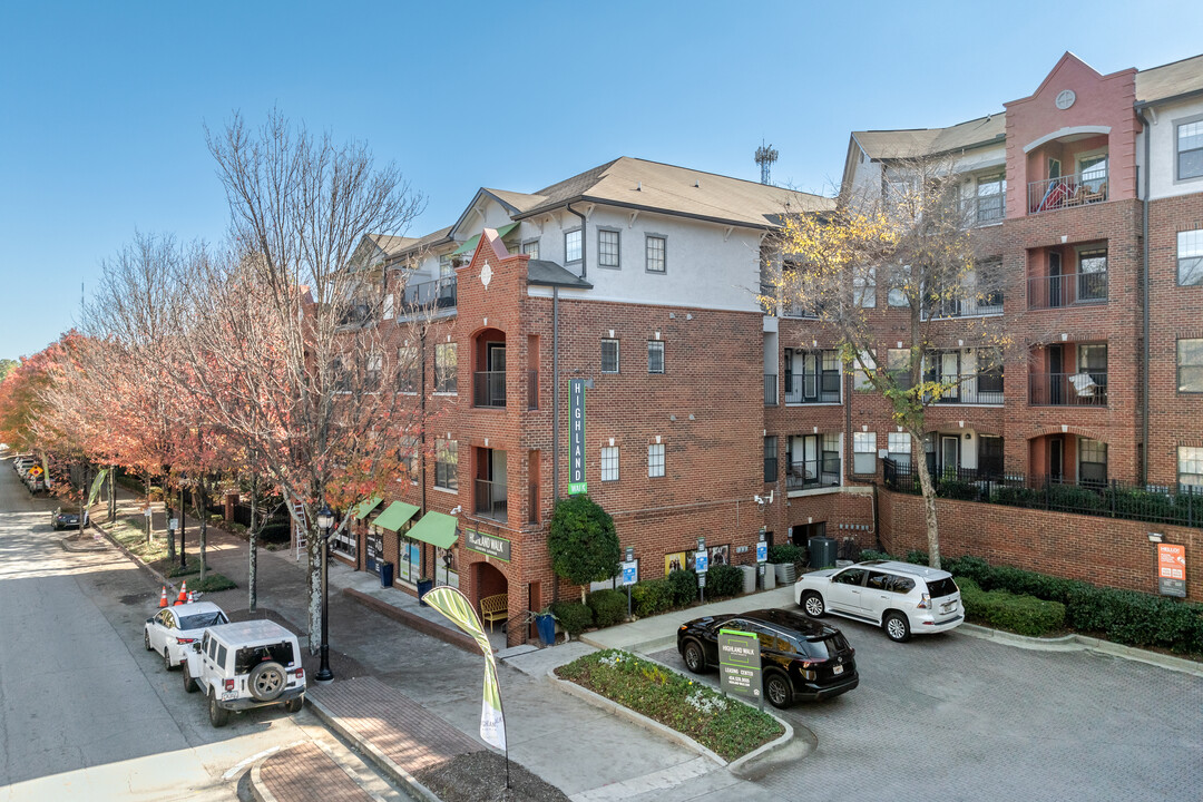 Highland Walk Apartments in Atlanta, GA - Foto de edificio