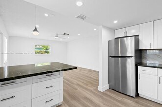 1109 NE 6th Ave in Fort Lauderdale, FL - Building Photo - Building Photo