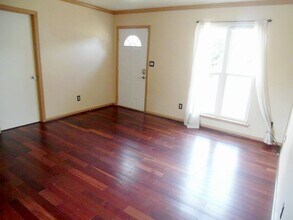 202 Sandy Dr in Jacksonville, NC - Building Photo - Building Photo