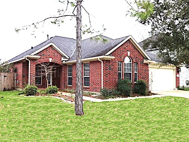 3523 Pine Valley Dr in Pearland, TX - Building Photo