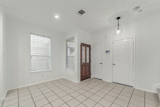2714 Maybrook Hollow Ln in Houston, TX - Building Photo - Building Photo