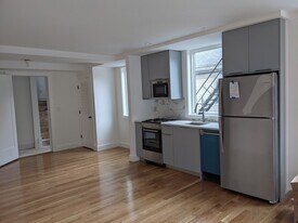 71 Winchester St, Unit B in Brookline, MA - Building Photo