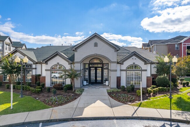 Landmark Apartments in Murfreesboro, TN - Building Photo - Building Photo