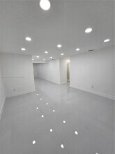 5551 NW 175th St in Miami Gardens, FL - Building Photo - Building Photo