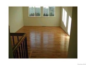 25 College Ave in Nanuet, NY - Building Photo - Building Photo