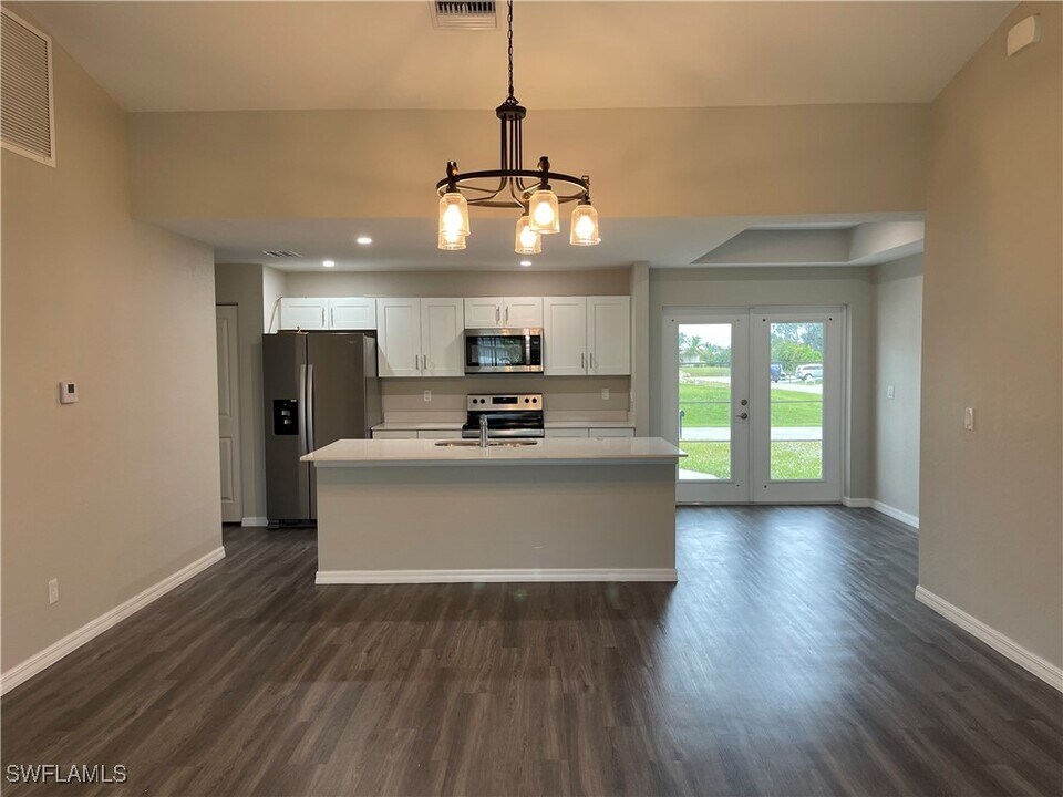 2620 NW 23rd Ave in Cape Coral, FL - Building Photo