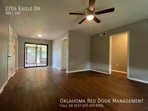 2704 Eagle Dr in Del City, OK - Building Photo - Building Photo