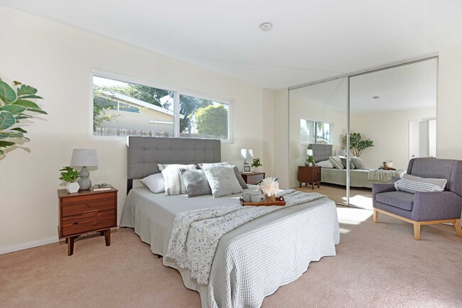 2002 Missouri St, Unit 6 in San Diego, CA - Building Photo - Building Photo